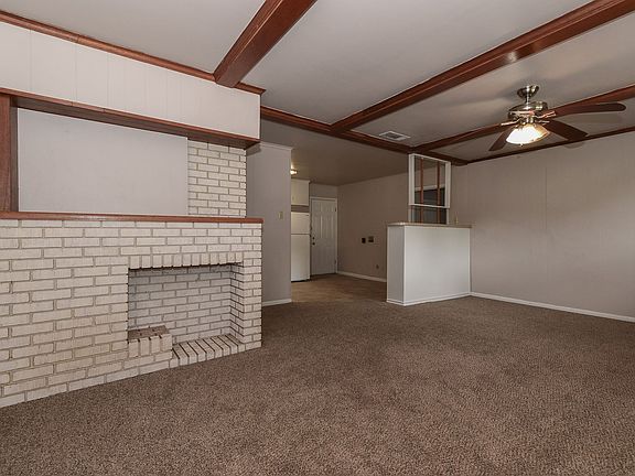 5th image of 2517 Broadview St