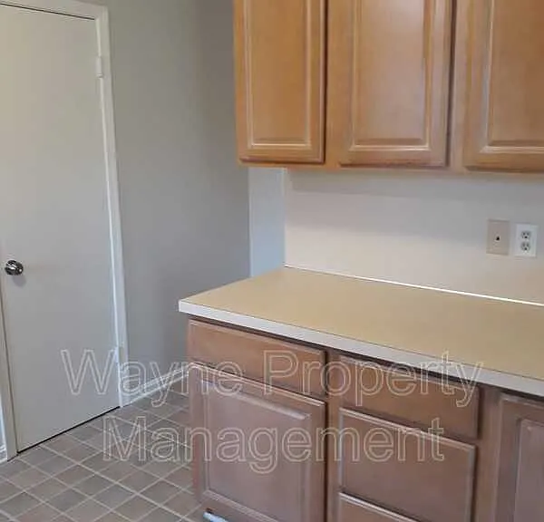 112 Virginia Ave — Photo 11
