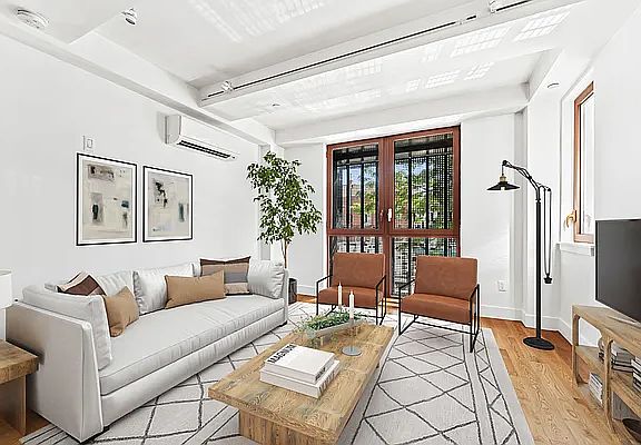 2nd image of 538 Washington Ave #2A