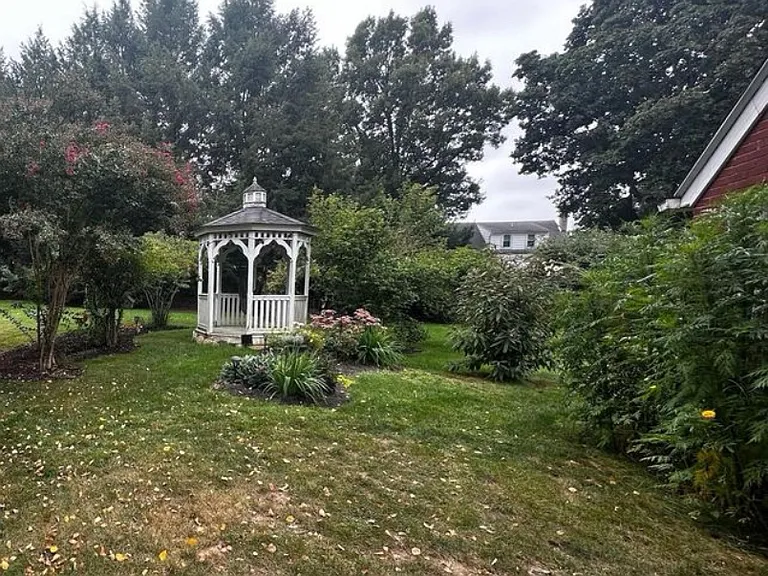 716 Fishburn Rd — Photo 3
