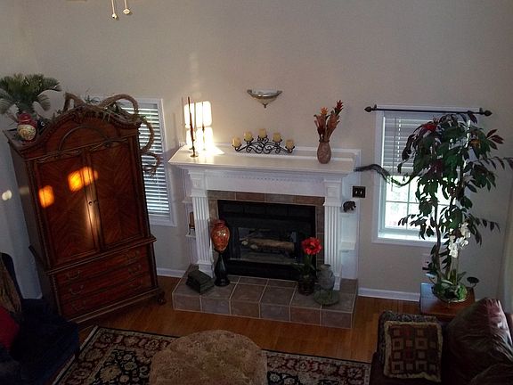 3rd image of 167 Clarksdale Cir