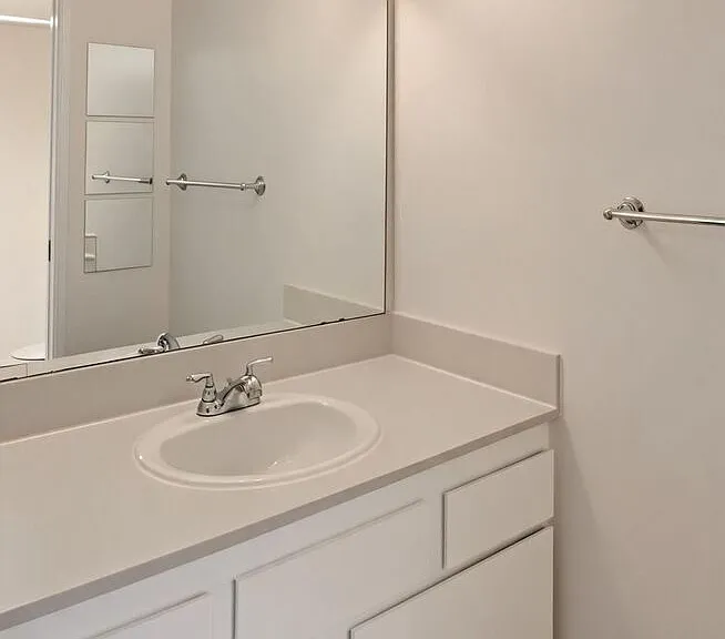 5200 University Way NE #404 — Photo 26