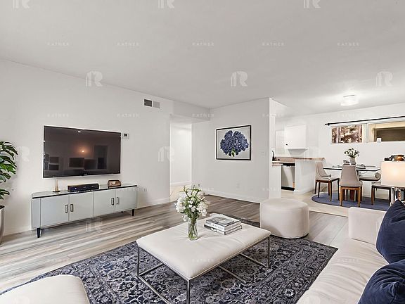 4th image of 5139 White Oak Ave #9-2/2