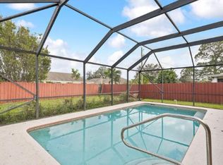 634 SE Preston Ln, Pt Saint Lucie, FL 34983