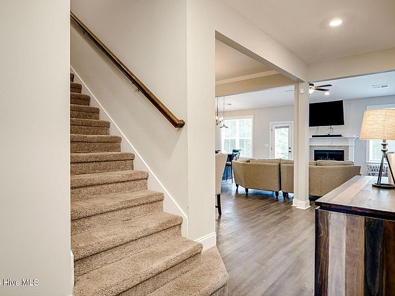 2nd image of 332 Koweta Way