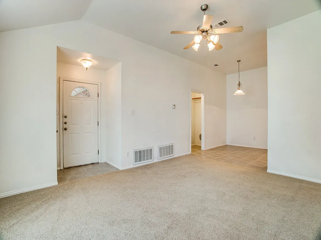 2 bed, 2.0 bath, 1064 sqft, $1,500 — Photo 4