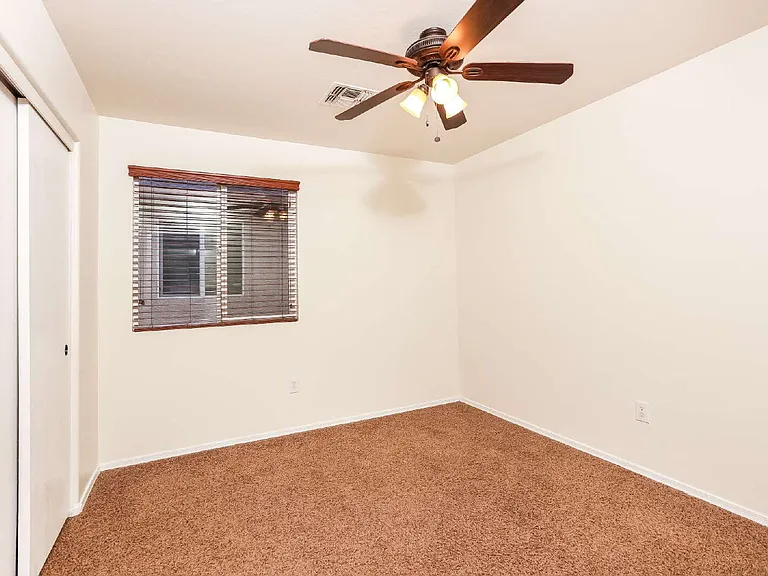 5082 E Kittentails Dr — Photo 8
