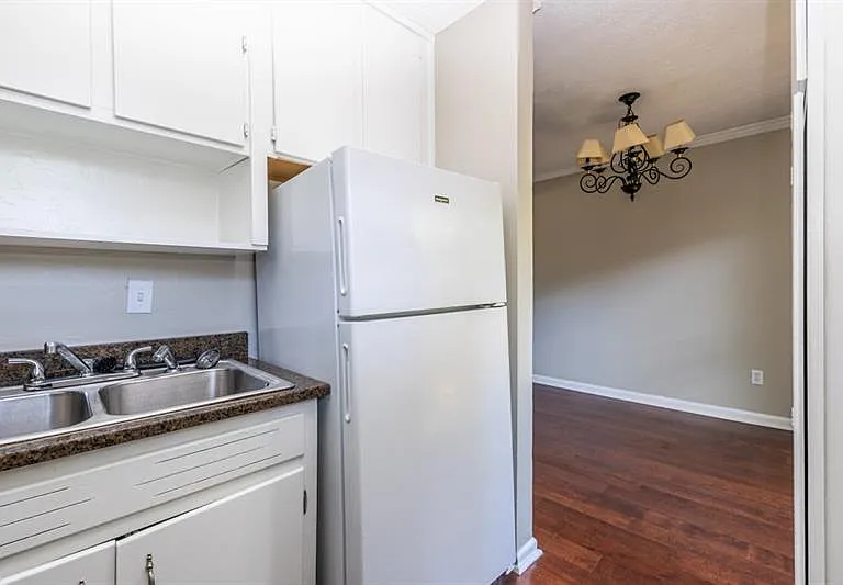 120 Biscayne Dr NW #B10 — Photo 15