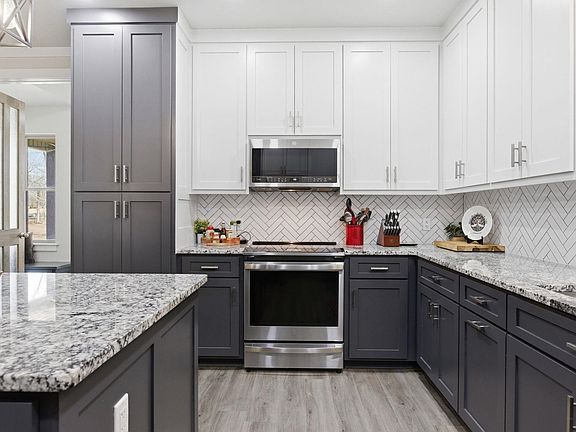 5th image of 21650 Pleasant Dr
