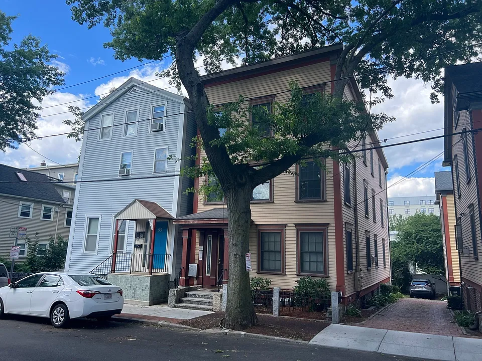 93 Gore St #3