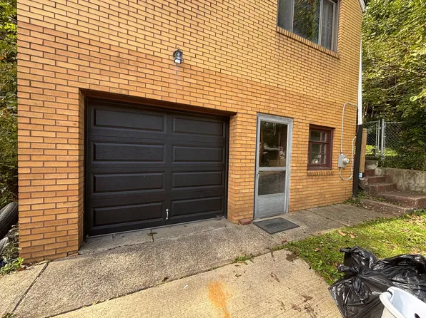 998 Chartiers Ave, Carnegie, PA 15106