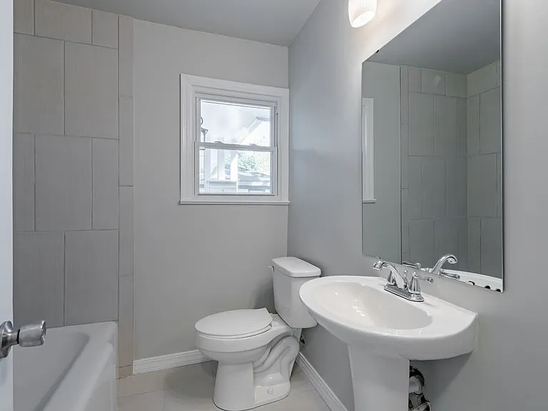 4713 N Harvey Pkwy — Photo 19