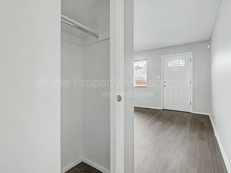 8705 Santa Fe Dr — Photo 4