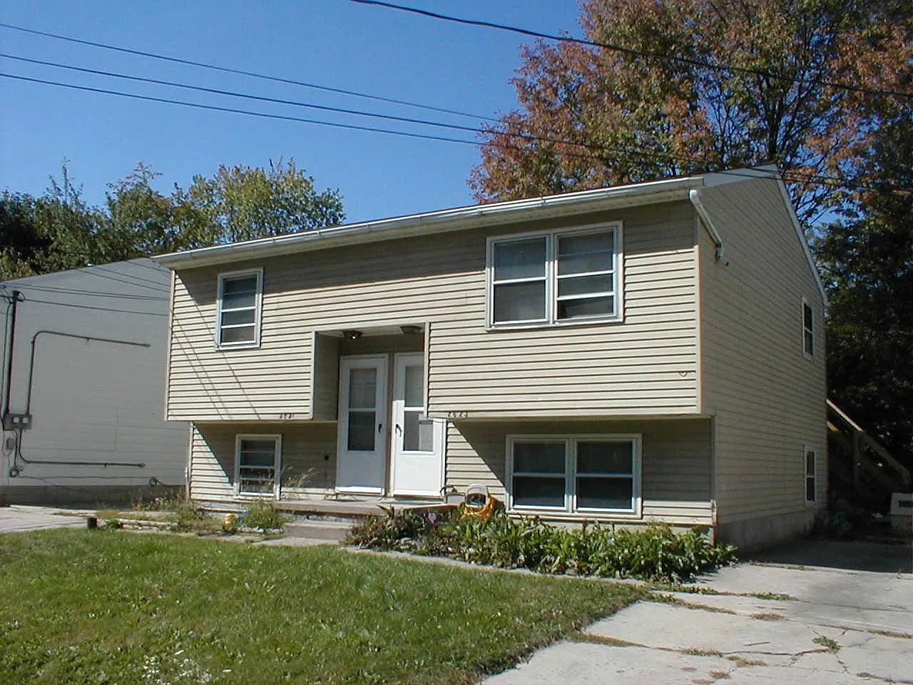2 bed, 825 sqft, $1,000 — Photo 1