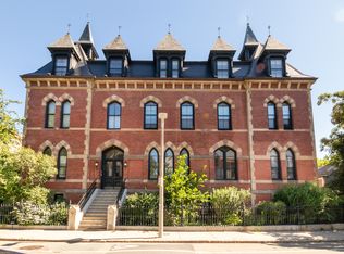 28 Seaverns Ave #8, Jamaica Plain, MA 02130