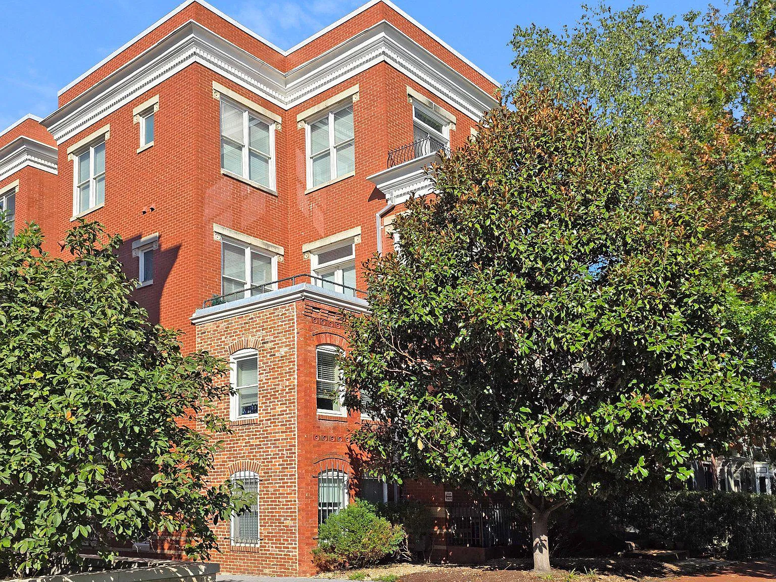 Stanton House — Photo 2