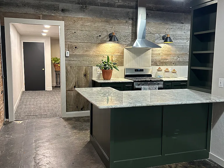 827 W Main St #1 — Photo 2