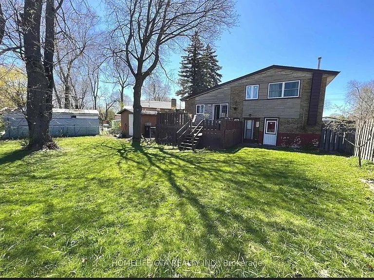 23 Benfrisco Cres — Photo 12