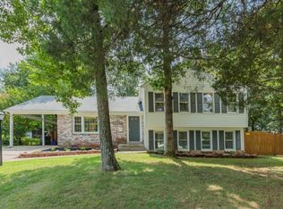 9827 Sudley Manor Dr, Manassas, VA 20109