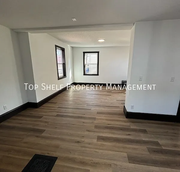 1328 7th St — Photo 2