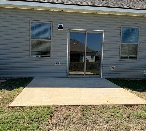 5th image of 135 Wolfe Ln