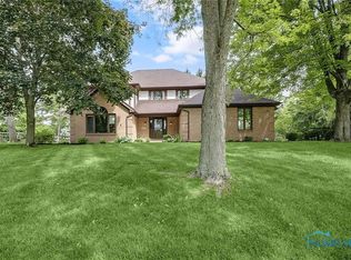 1626 Woodstream Rd, Perrysburg, OH 43551