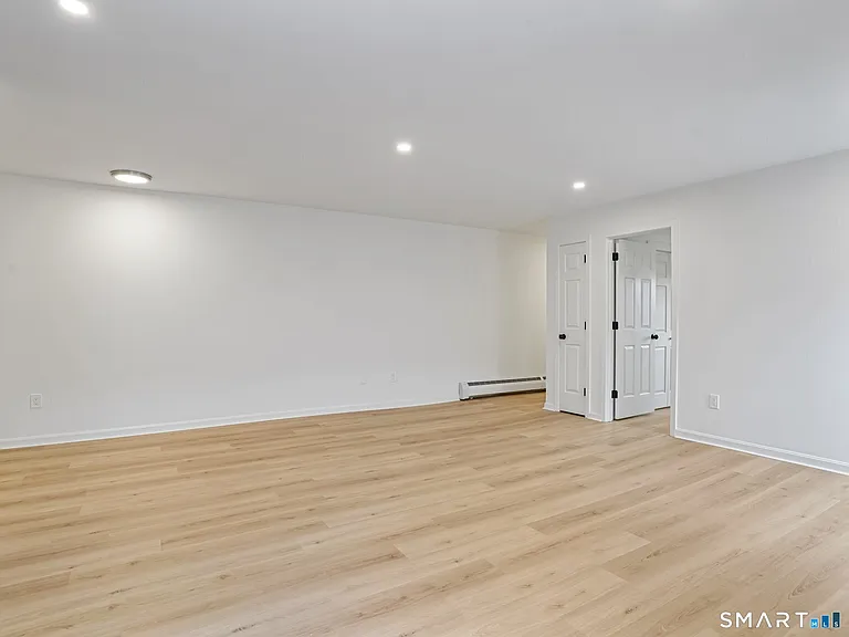 678 Atlantic St #3 — Photo 5