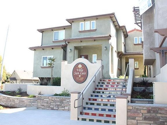 2nd image of 229 N Chorro St