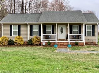 491 Shady Grove Rd, Eden, NC 27288