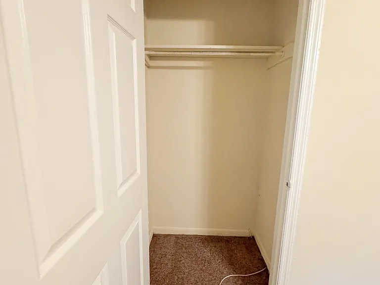 1502 Atkamire Dr — Photo 13