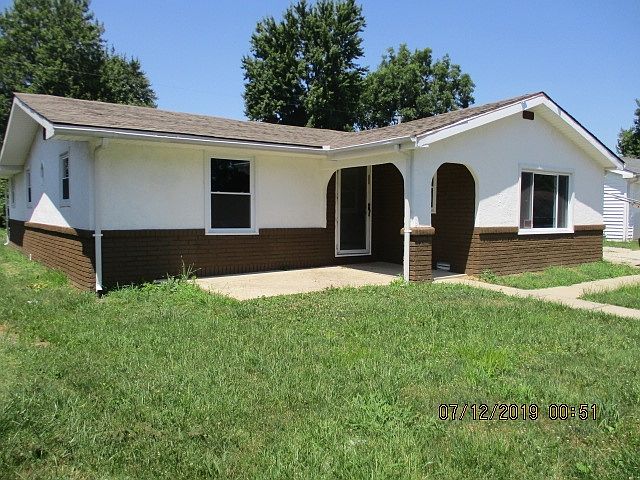 1st image of 1104 Columbia Ave