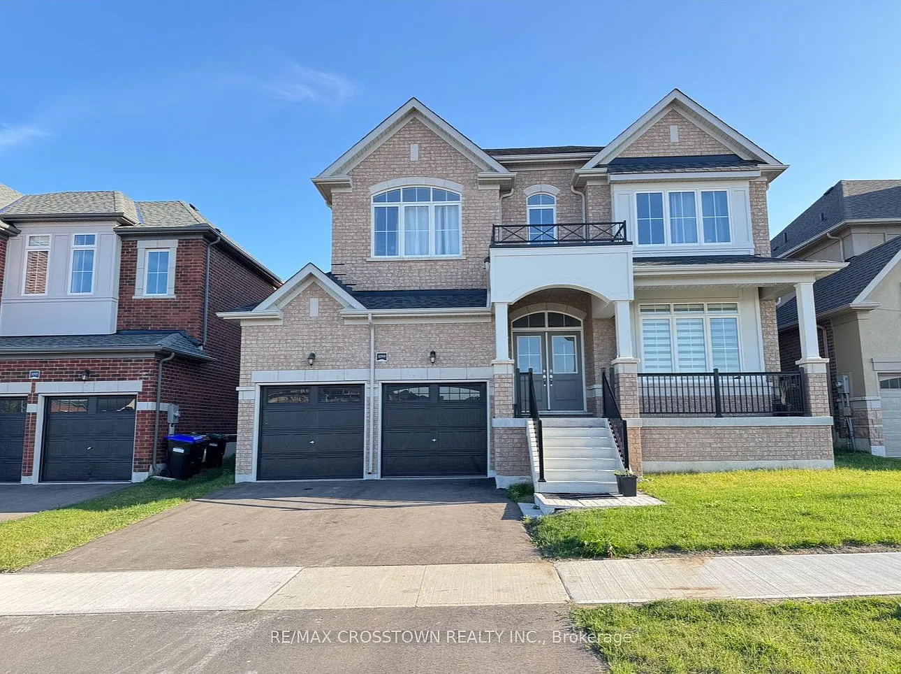 4 bed, $3,100 — Photo 1
