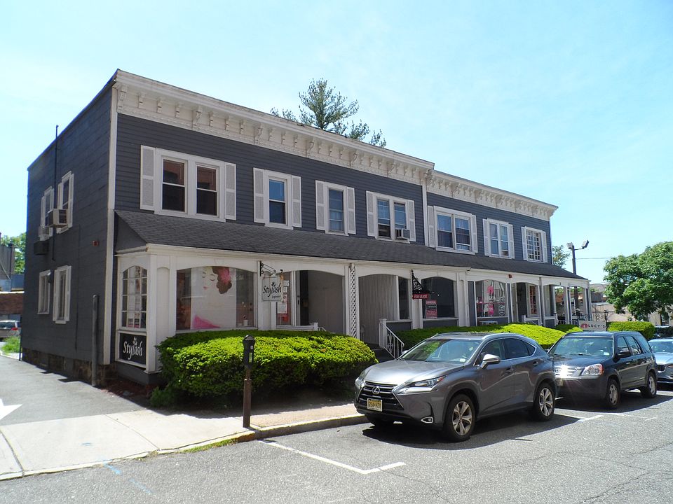 1st image of 42-44 Bergen St #42