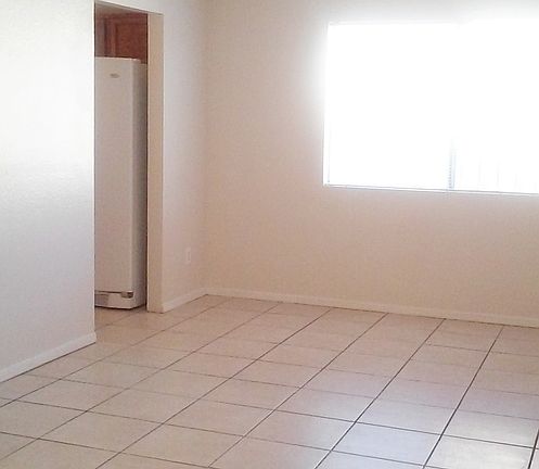 4th image of 1346 S Lynx Dr