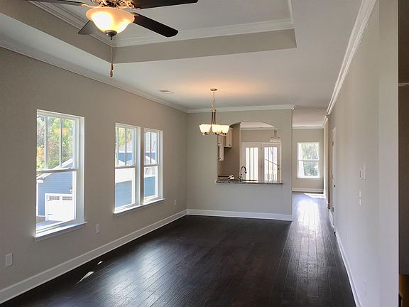 4th image of 517 Pleasant St #131-lot 131