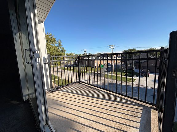 5th image of 6440 Pamela Ln Unit 9
