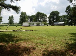 3104 Robertson Rd, Lawrenceburg, TN 38464