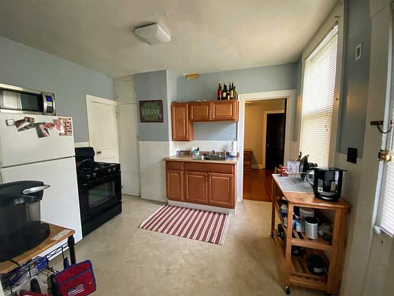 4th image of 4117 Marburg Ave #1