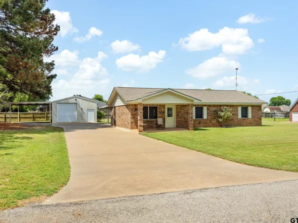 1010 Martin St, Chandler, TX 75758