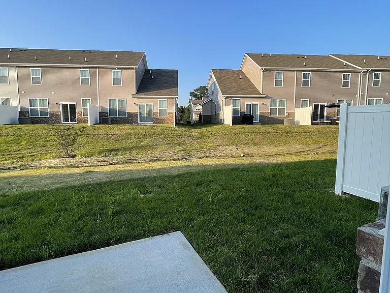 464 Alcott Way — Photo 17