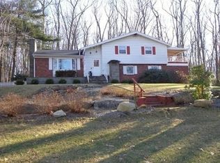 32 Ames Rd, Hampden, MA 01036