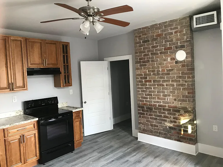 Living Room/Kitchen