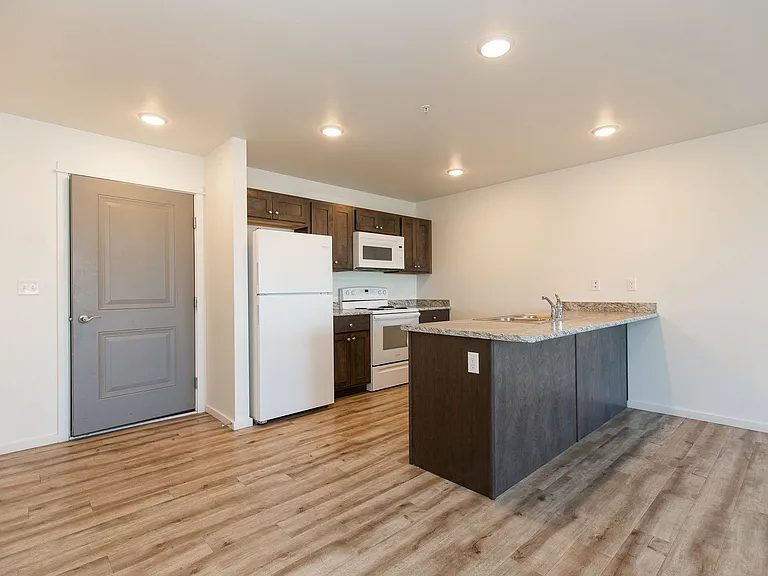 Cottonwood Corner Apartments — Photo 56