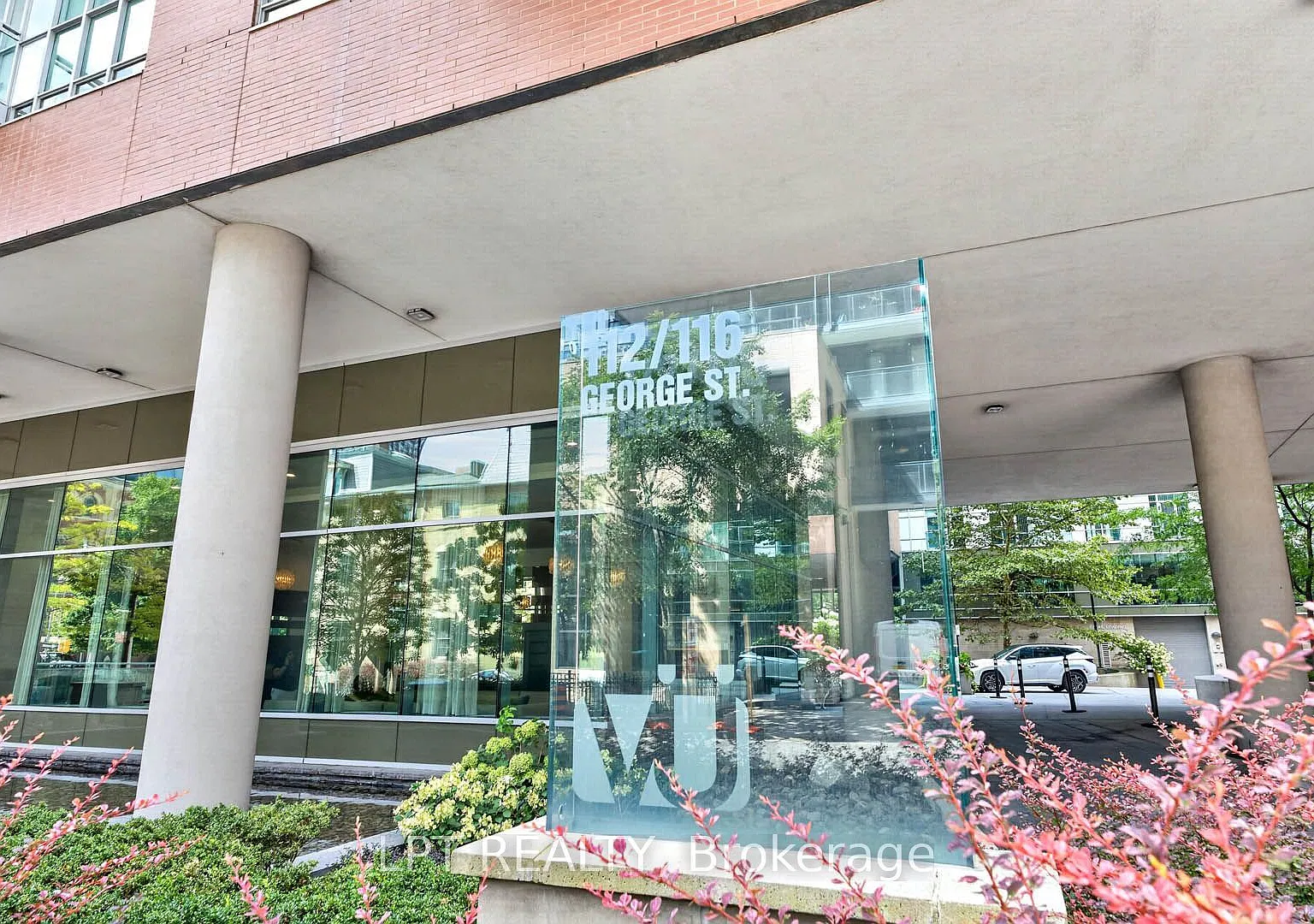 1 bed, $2,500 — Photo 1