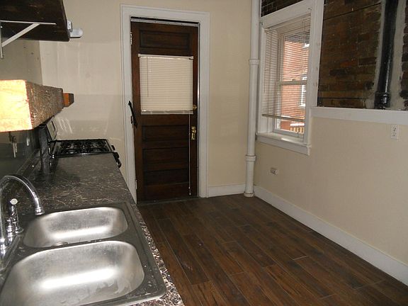 5th image of 222 Lexington Ave APT 5