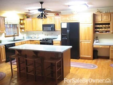 2nd image of 312 Oakcroft Dr