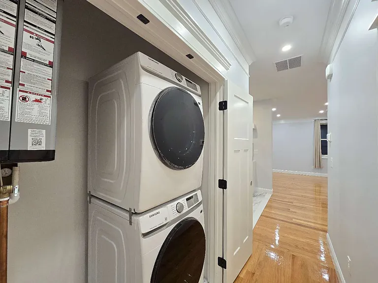 38 Markham Pl #1 — Photo 6