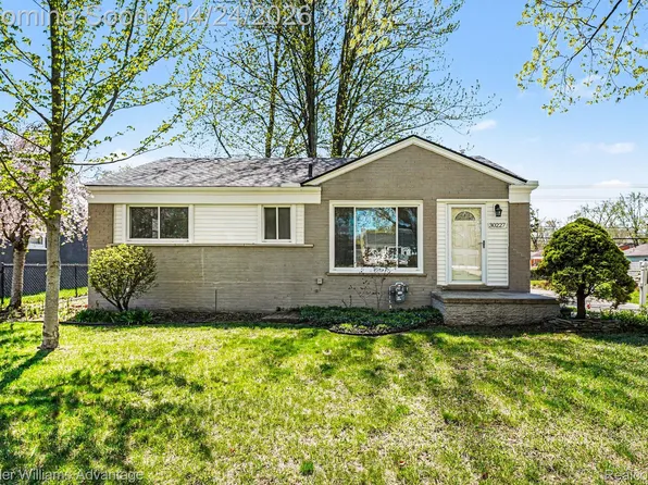 30227 Grandon St, Livonia, MI 48150