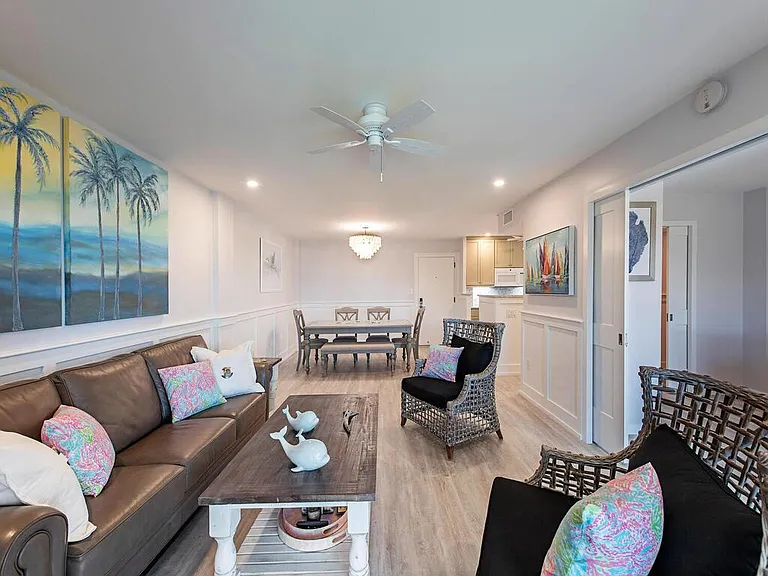 555 Park Shore Dr #508 — Photo 6
