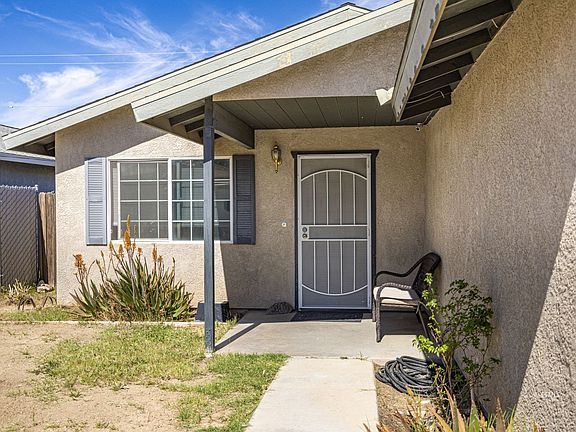 2nd image of 1220 W Boston Ave